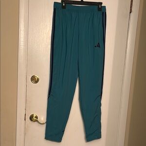 Men’s NWT Adidas Woven Pants